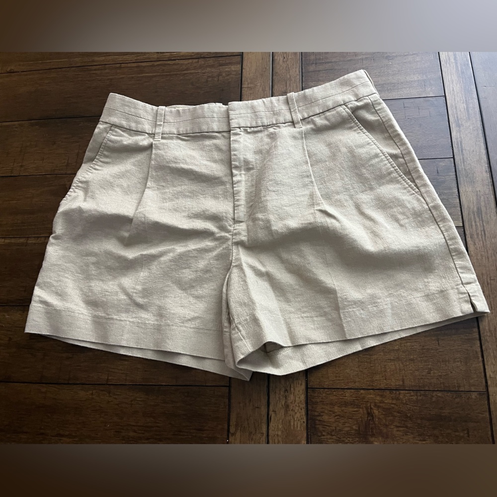 Banana Republic Factory 8